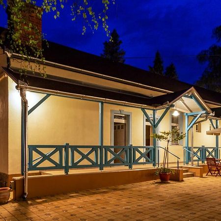 Balzsam Apartmanhaz 哈卡尼 外观 照片