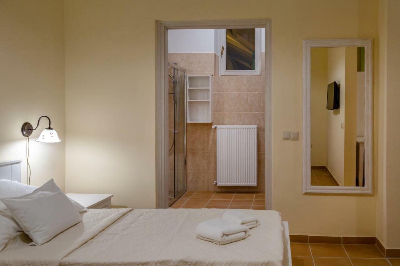 Balzsam Apartmanhaz 哈卡尼 外观 照片