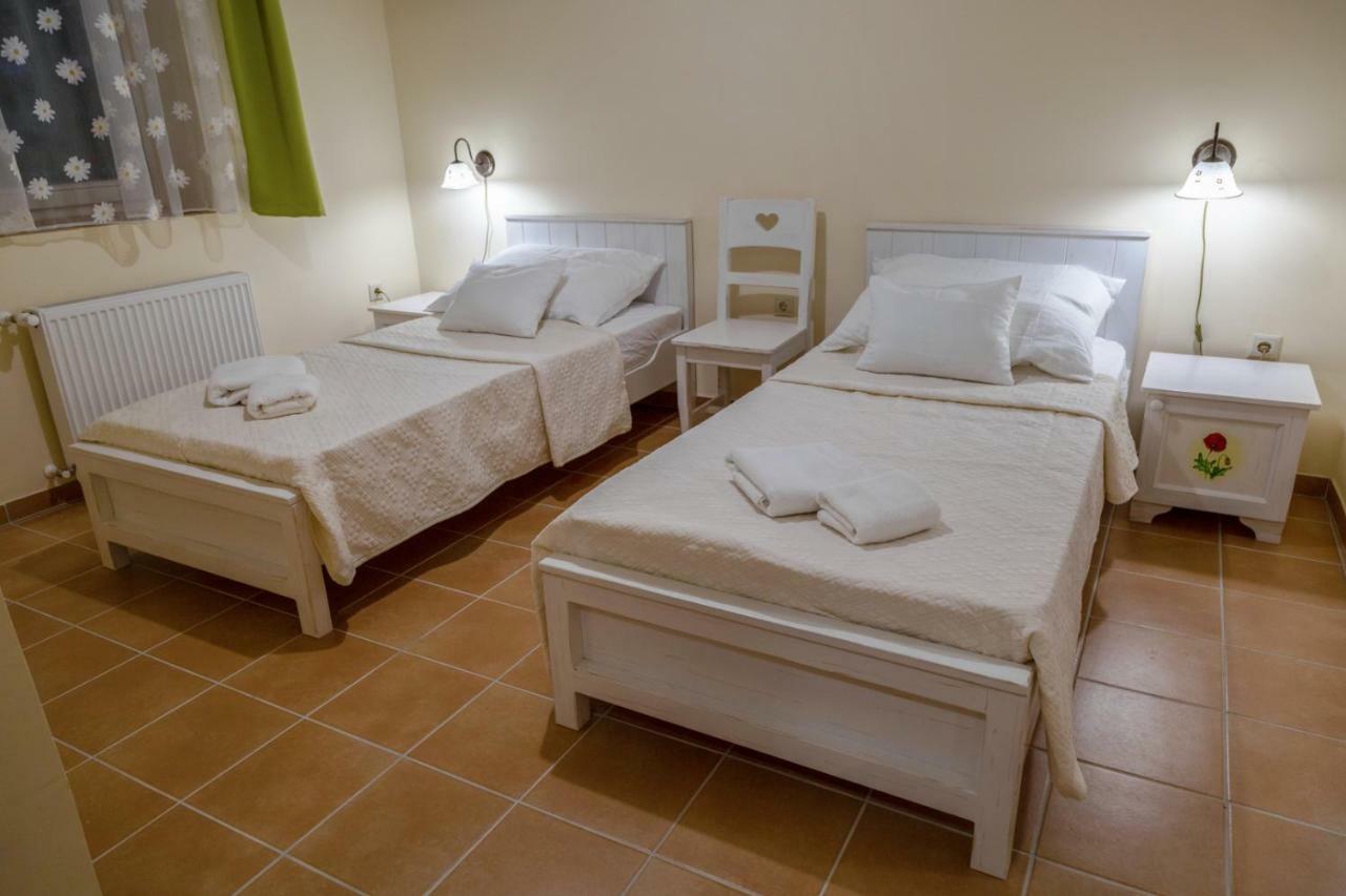 Balzsam Apartmanhaz 哈卡尼 外观 照片