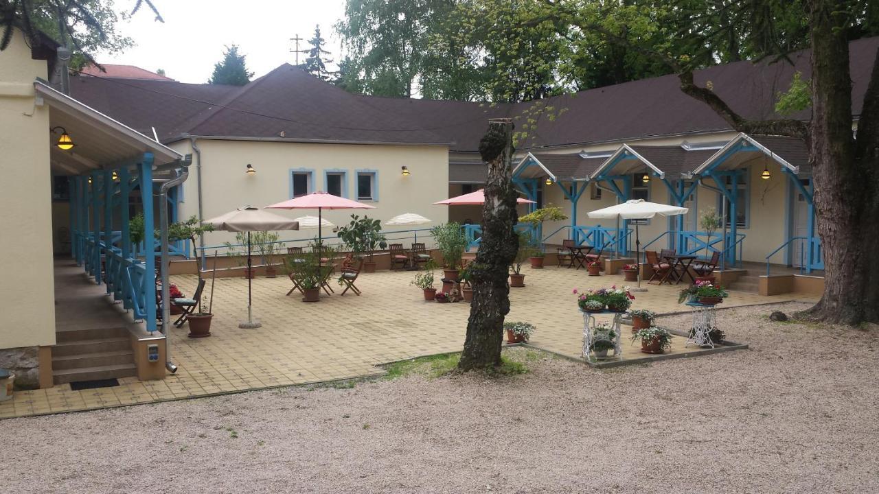 Balzsam Apartmanhaz 哈卡尼 外观 照片